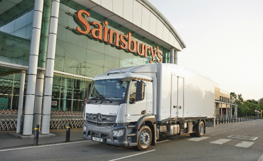 Sainsbury's refrigerated delivery truck using Dearman technology