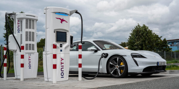 Porsche has Taycan thermal management to new heights with its EV