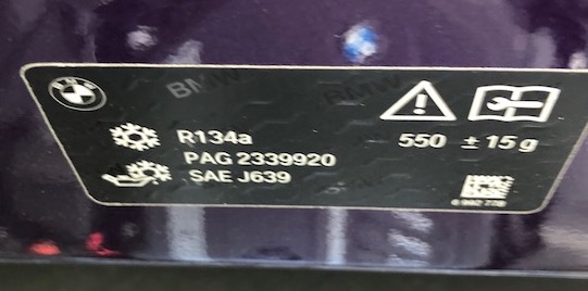 BMW 2 Series Coupe refrigerant label