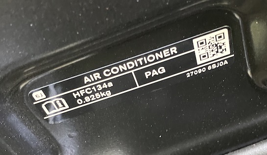 Nissan Pathfinder refrigerant label